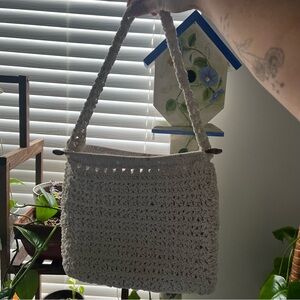 Cream knitted purse
